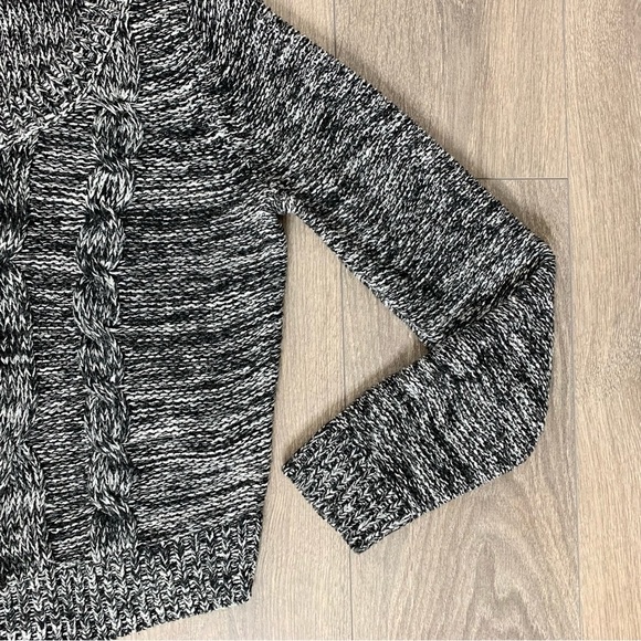 H&M Heathered Marle Cable Knit Sweater Pullover Chunky Black White Size Small - Picture 6 of 13